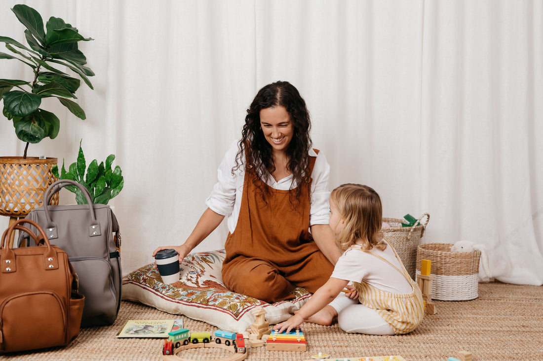 What's in a Mama's Bag?